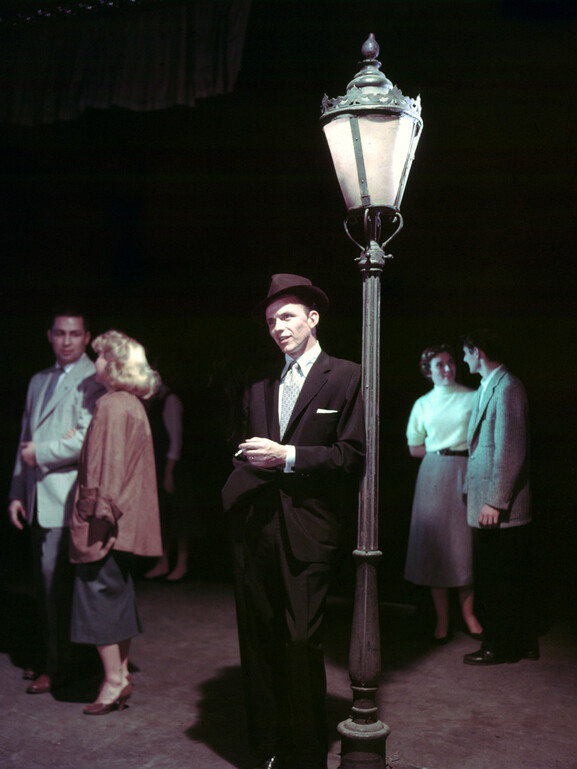 Sinatra Lamp Post Cigarette