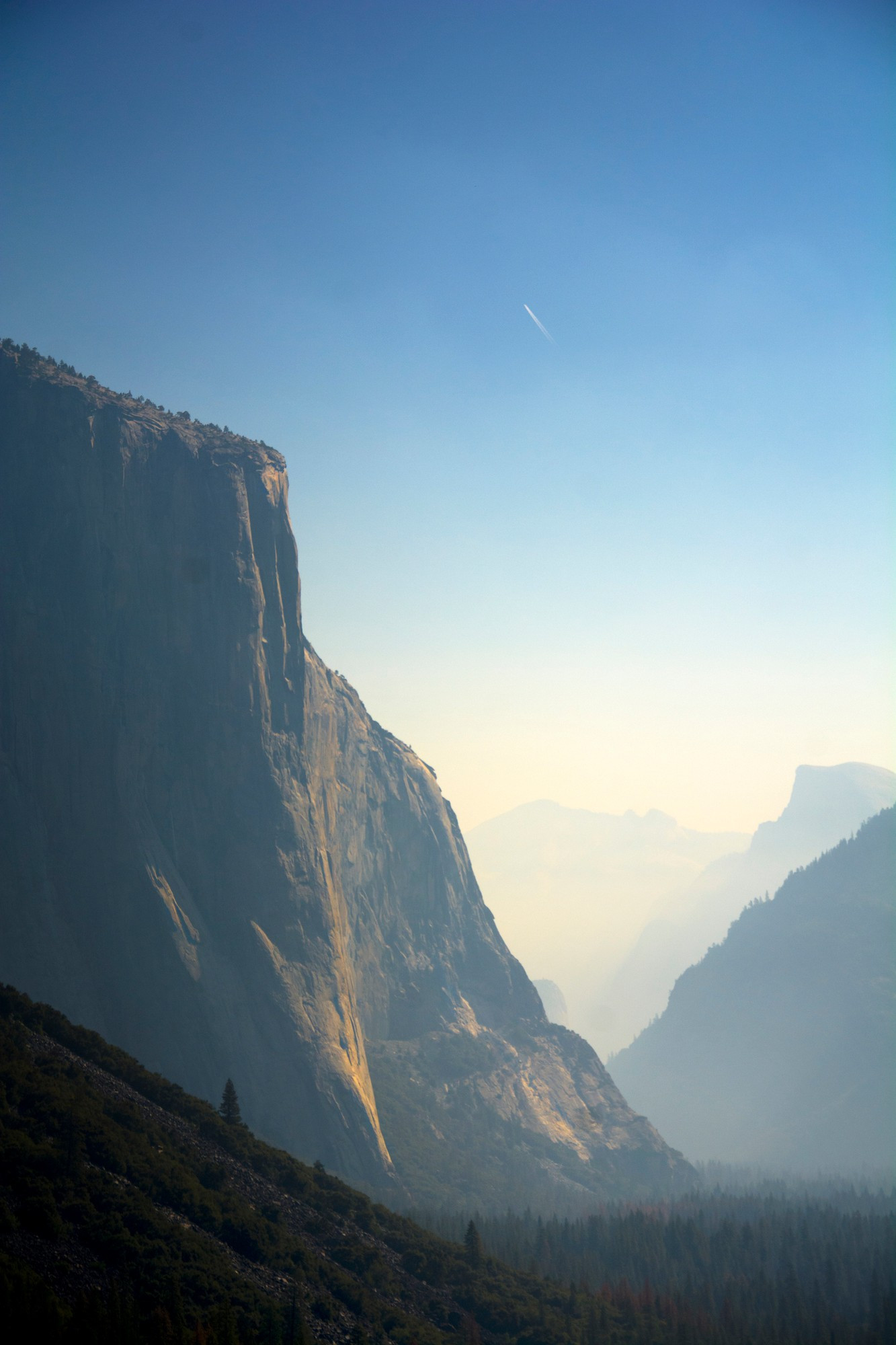 Tunnel View at Yosemite National Park, USA.