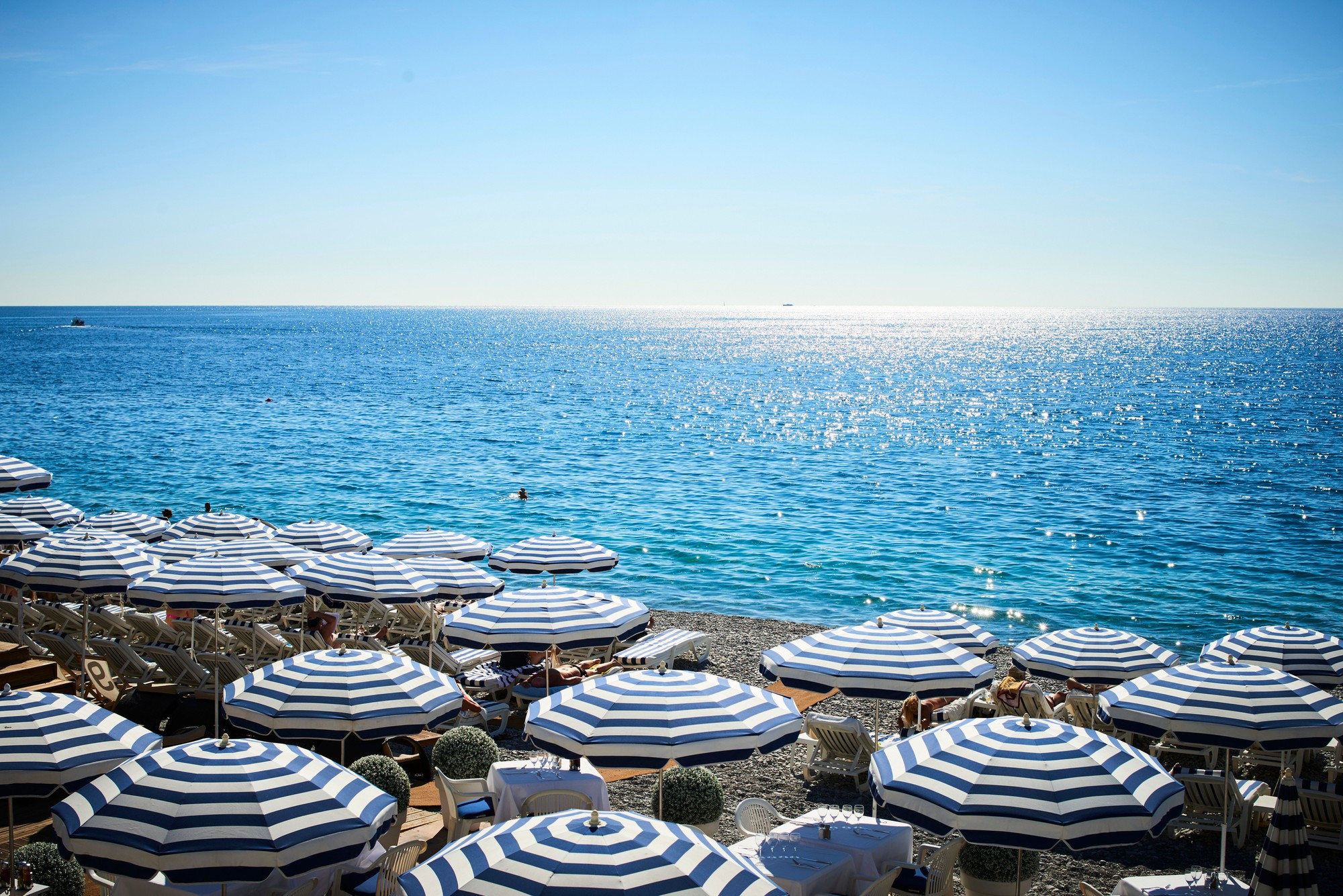 STRIPPPED BEACH UMBRELLAS