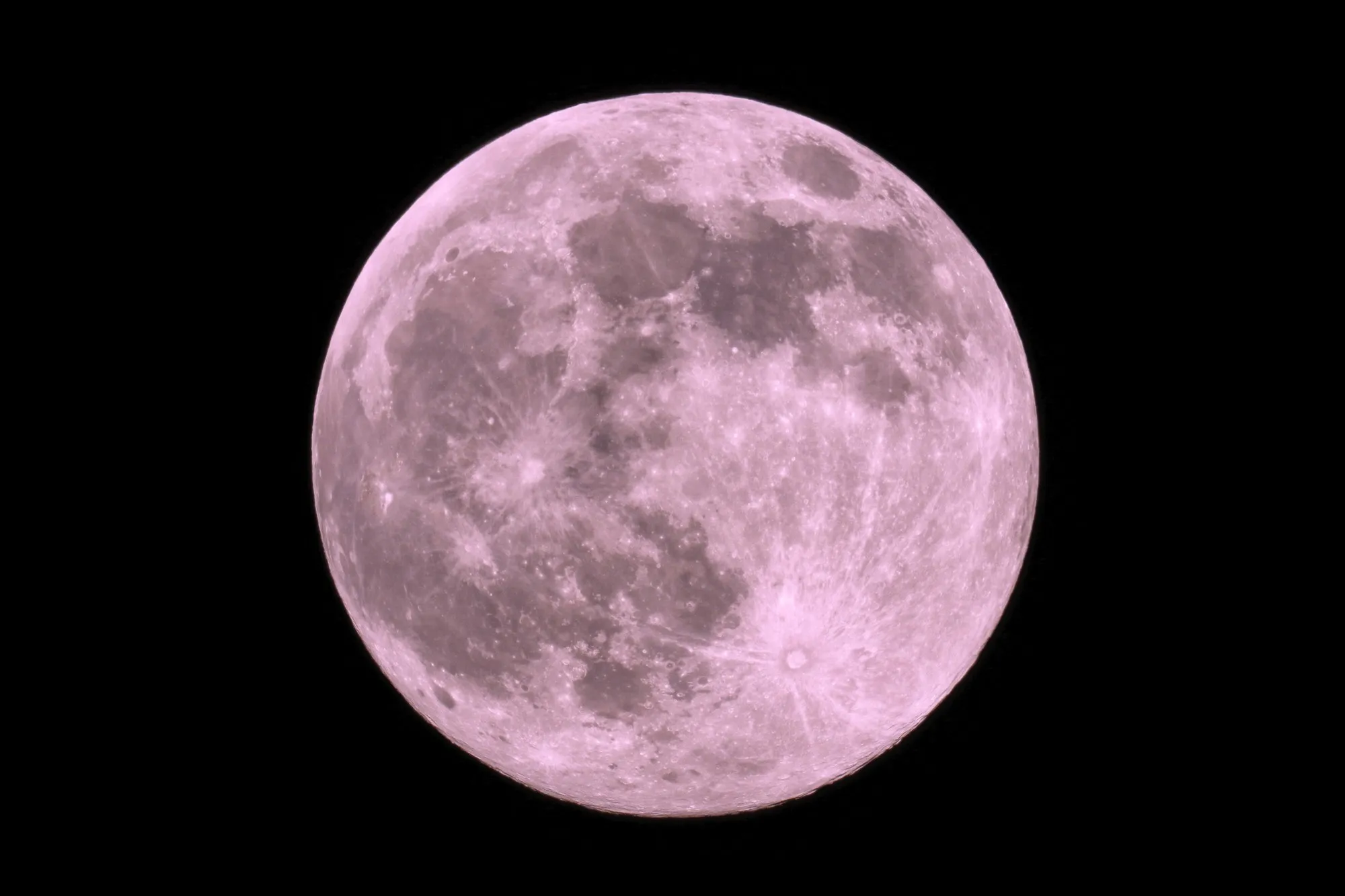 The super full pink Moon 2021