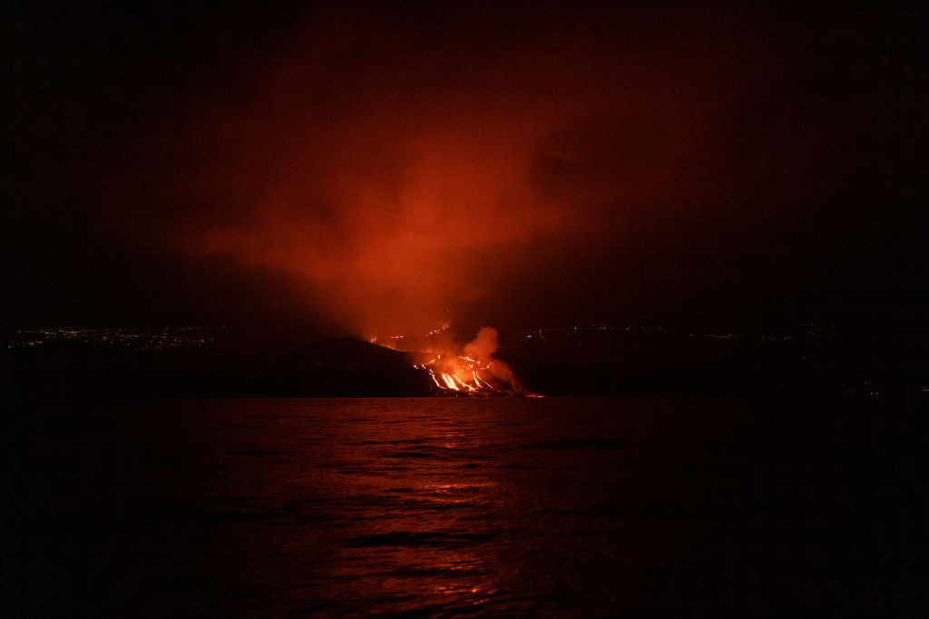 Lava Reaches the Sea (Cumbre Vieja)