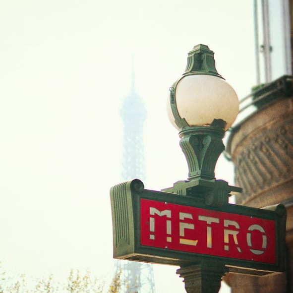 Dervaux Metro Lamppost Paris
