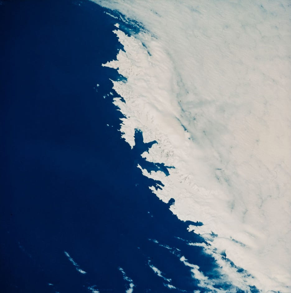 STS-86 Joint Space Shuttle Atlantis/Mir - Earth Observation