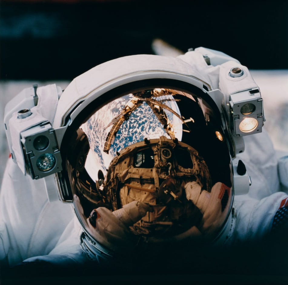 STS-86 Joint Space Shuttle Atlantis/Mir