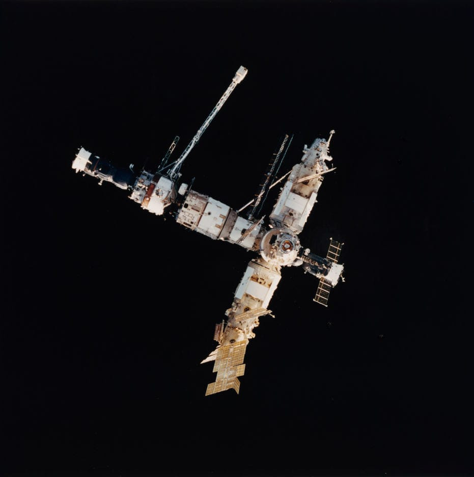 STS-74 Joint Space Shuttle Atlantis/Mir